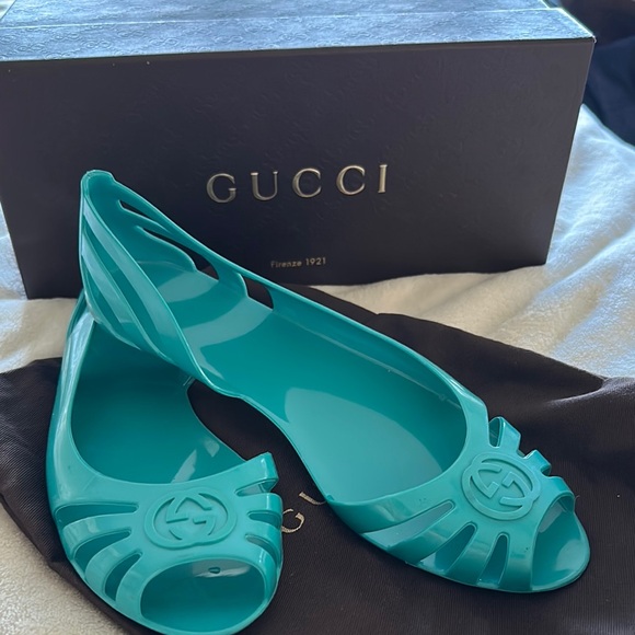 Gucci Women's Turquoise Jelly Flats - Picture 4 of 4